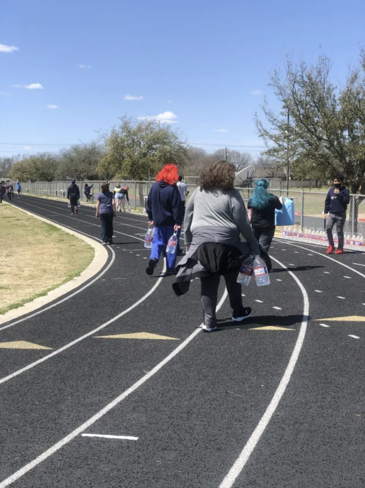 Round Rock middle school students to give up showers to build a well in